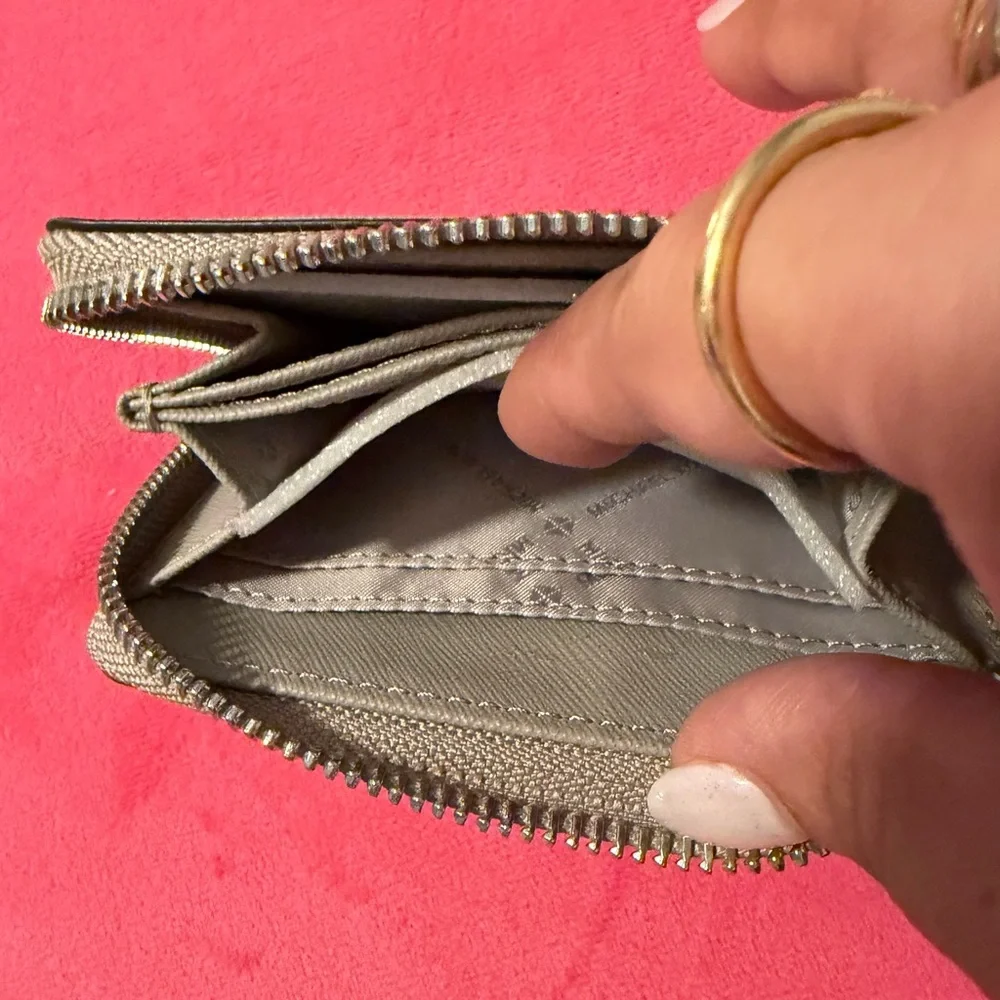 Michael Kors Two-Tone Card Holder - Picture 8 of 10